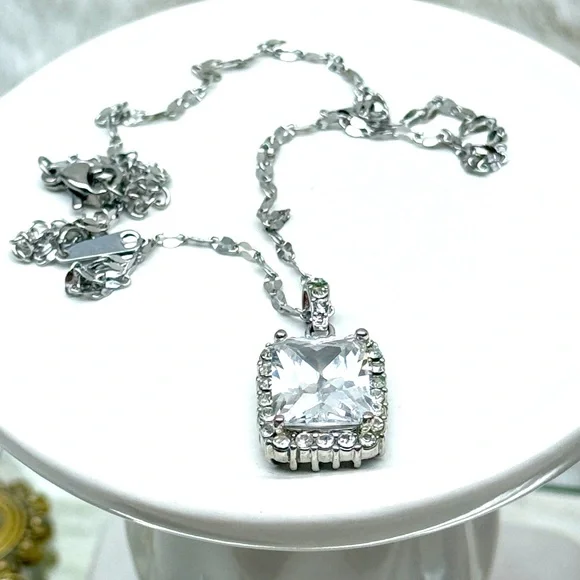 Stainless Steel Chain with Silver Tone Rhinestones Pendant - Picture 4 of 7